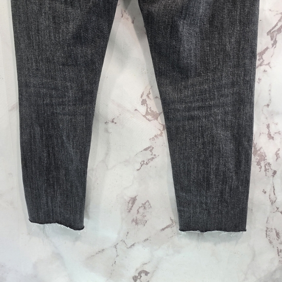 Levis Jeans Women 28 Black Gray Crop Wedgie Button Fly High Rise Skinny - Picture 8 of 12